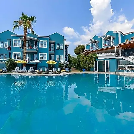 Blue Pearl Hotel Cedit