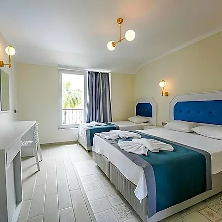 Blue Pearl Hotel 3*